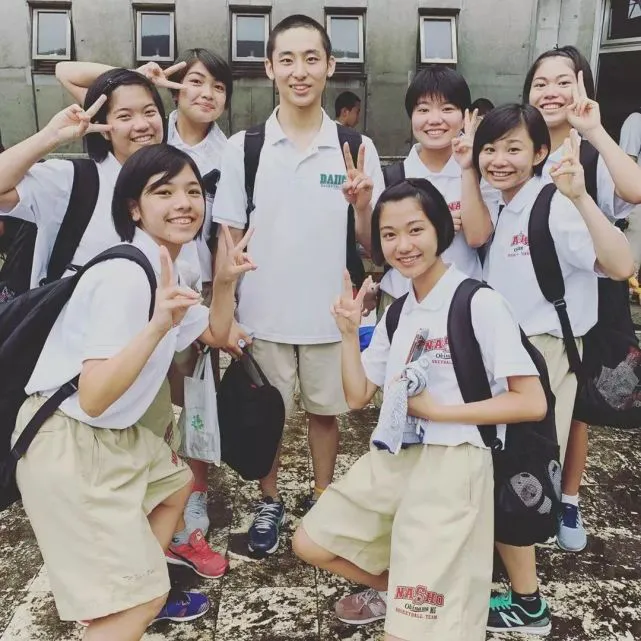 如何调整篮球比赛中的节奏以应对不同对手_1